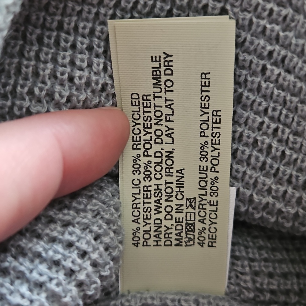 NWT Vuori Light Blue Knit Beanie - Picture 5 of 8
